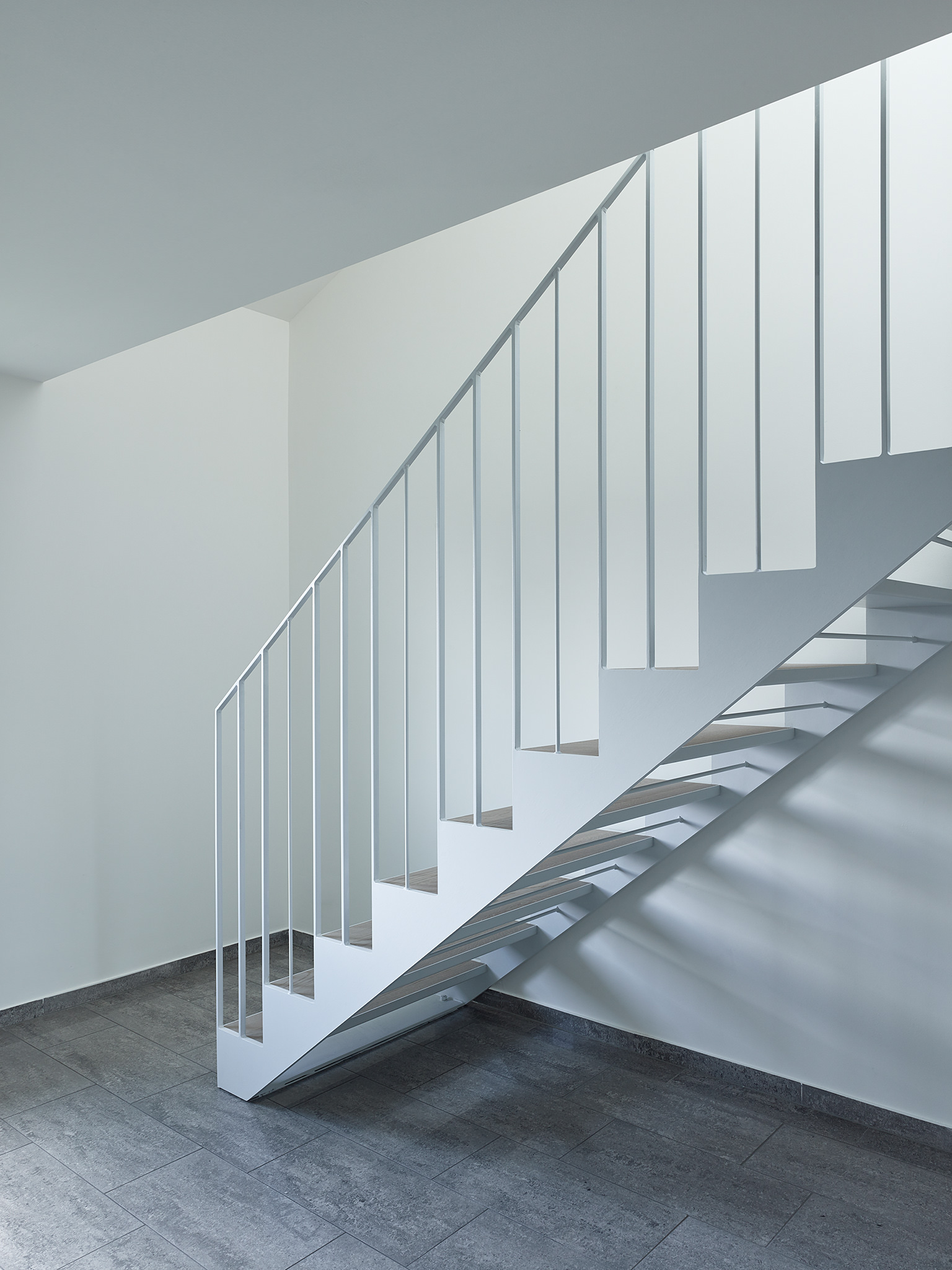 E18662 Alpa 073123 SCREEN